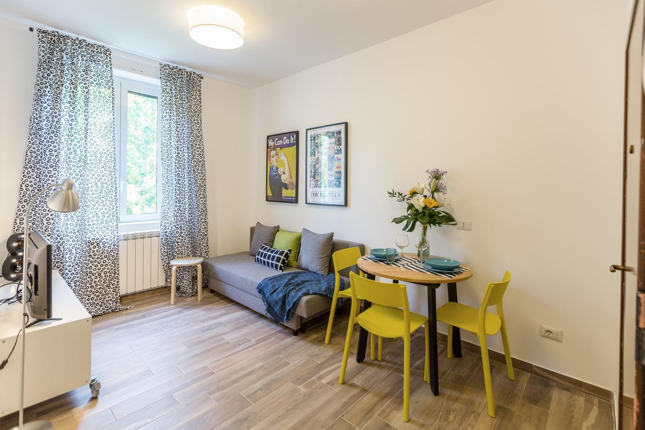 Apartamento Certosa Colorful Mini Flats Milán Exterior foto