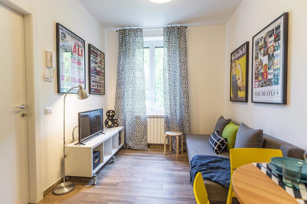Apartamento Certosa Colorful Mini Flats Milán Exterior foto