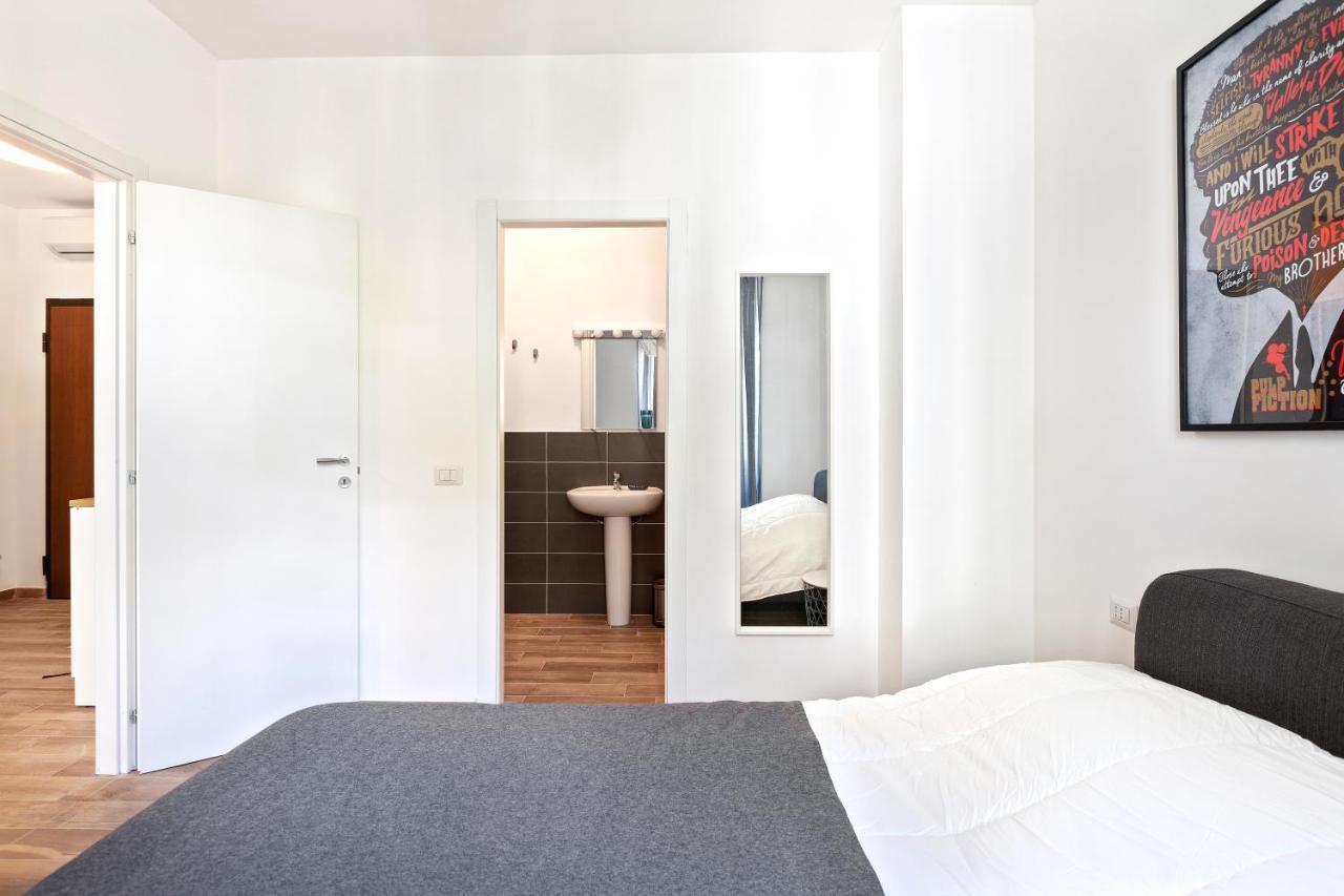 Apartamento Certosa Colorful Mini Flats Milán Exterior foto